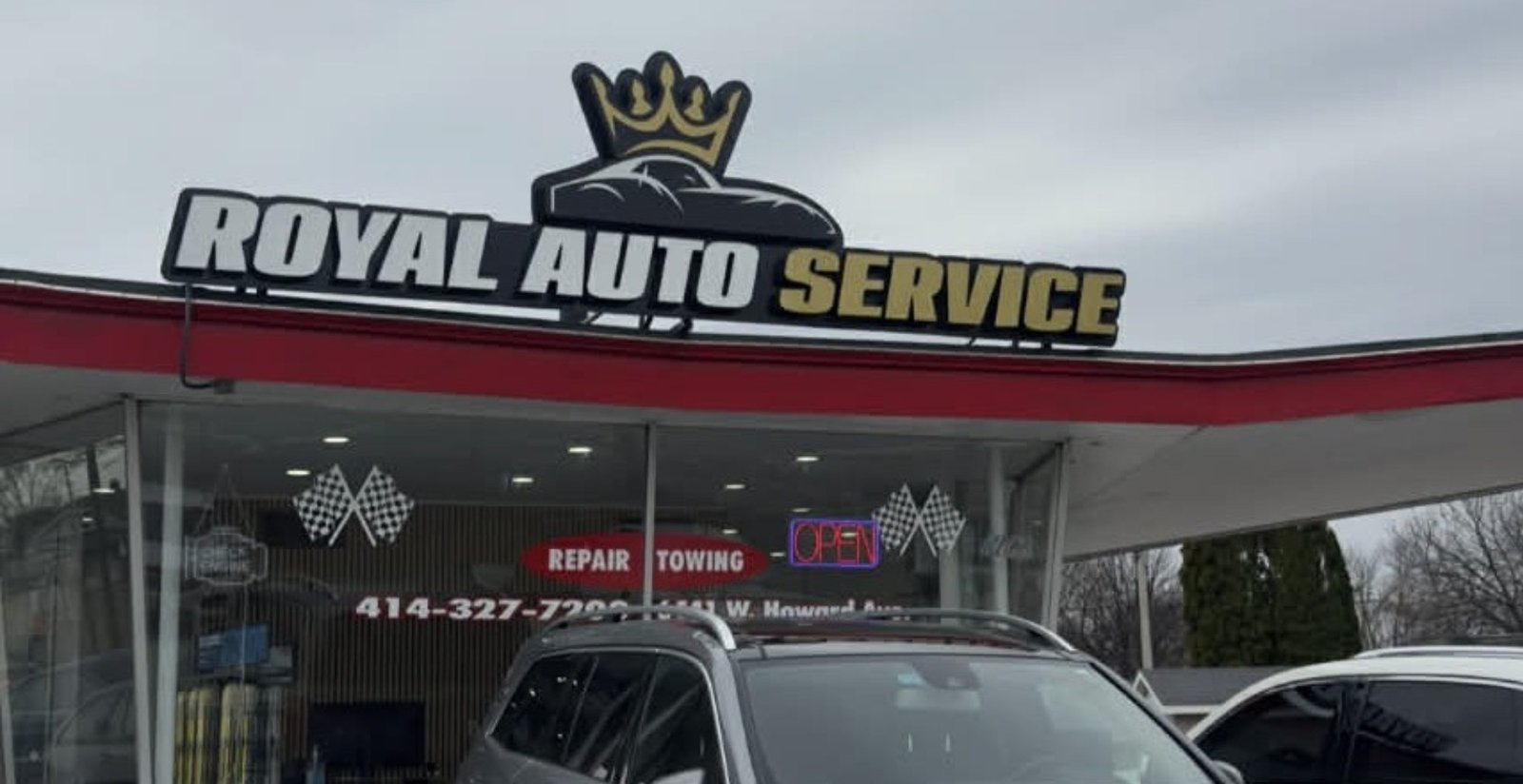 Royal Auto Service storefront sign